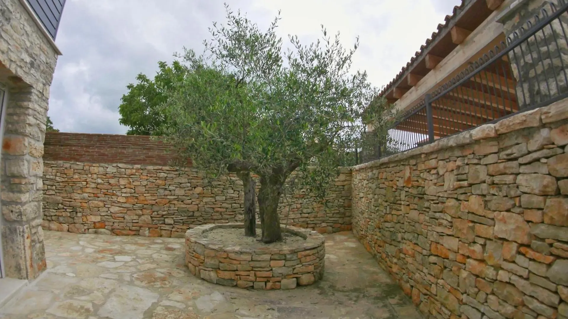 Villa Galant With Pool & Sauna Maruzini Croatia