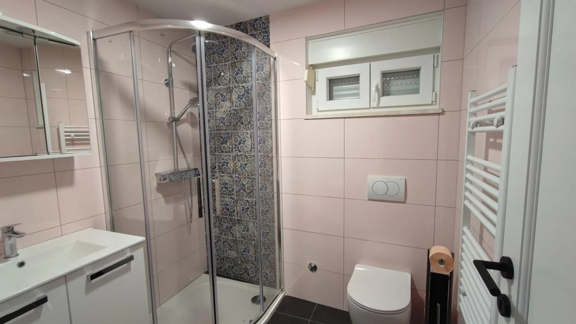 Villa Galant With Pool & Sauna Maruzini Croatia