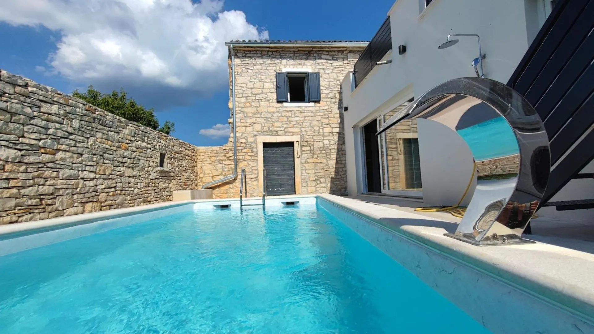 Villa Galant With Pool & Sauna Maruzini