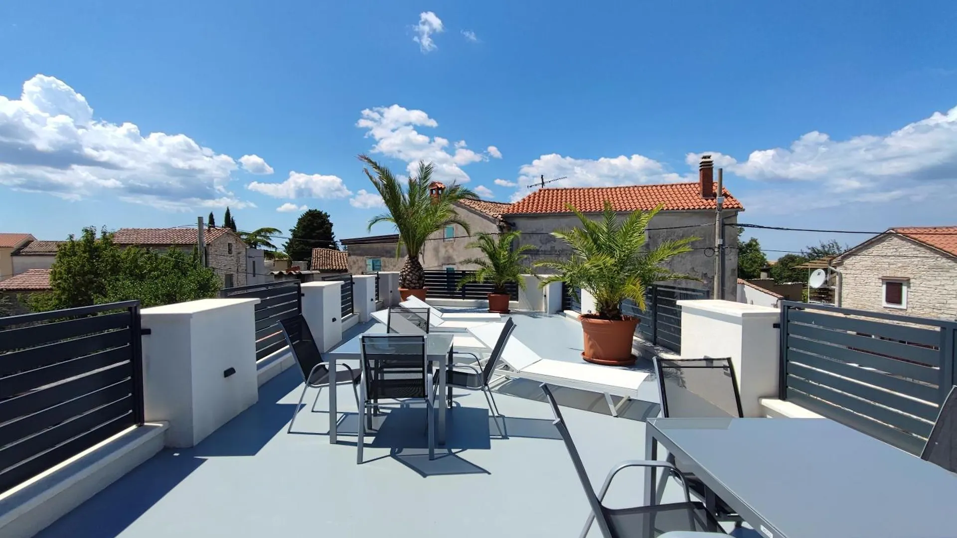 Villa Galant With Pool & Sauna Maruzini