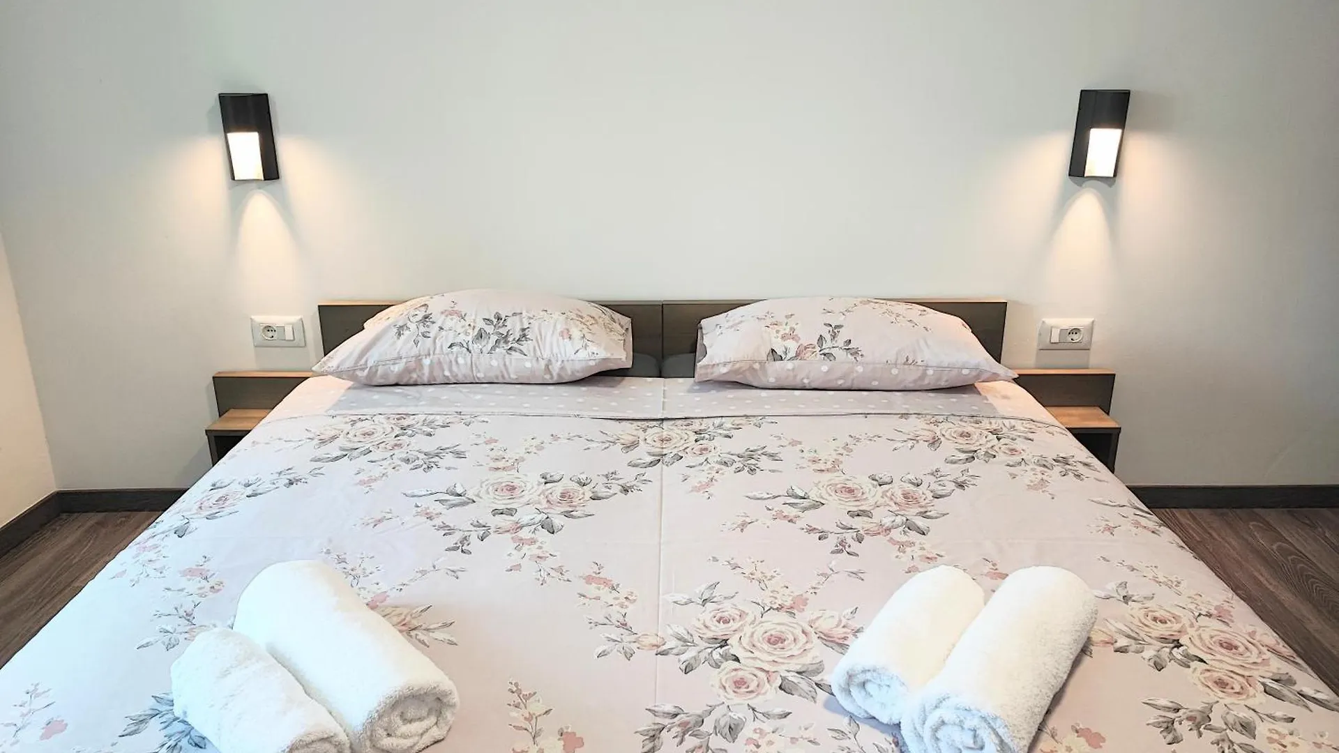 Villa Galant With Pool & Sauna Maruzini